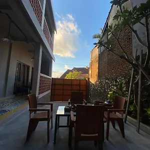 Bed and breakfast Br Bed N Bfast, Uluwatu